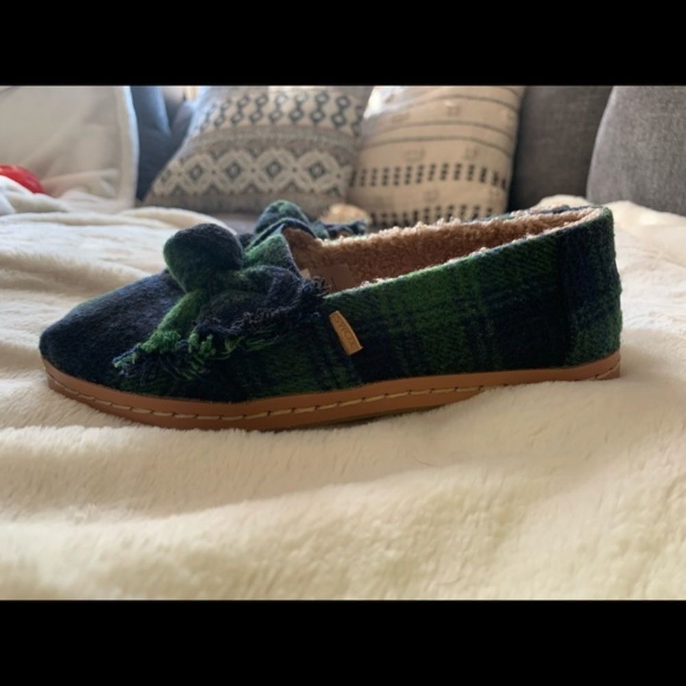NWT Toms alpargata shoe size 5.5 womens